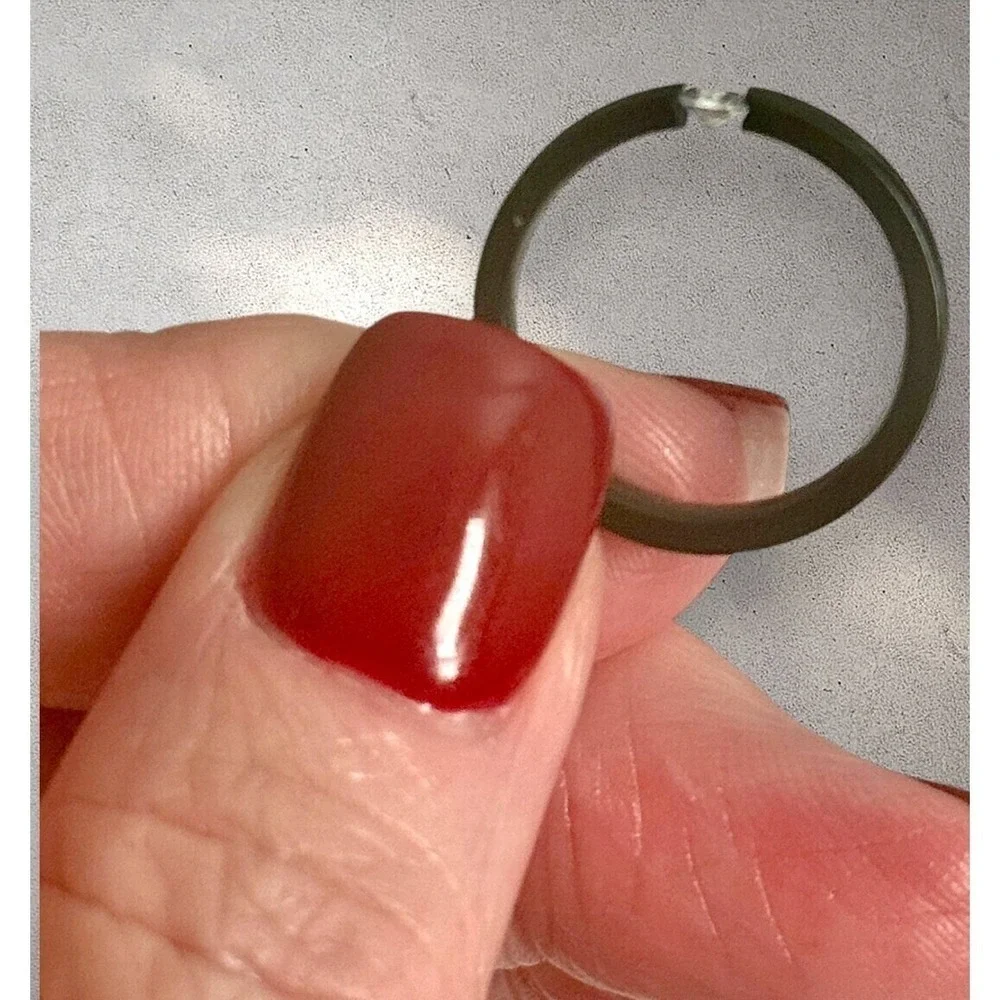 Minimalist Black Stainless Steel Ring with Center Simulated‎ Diamond
